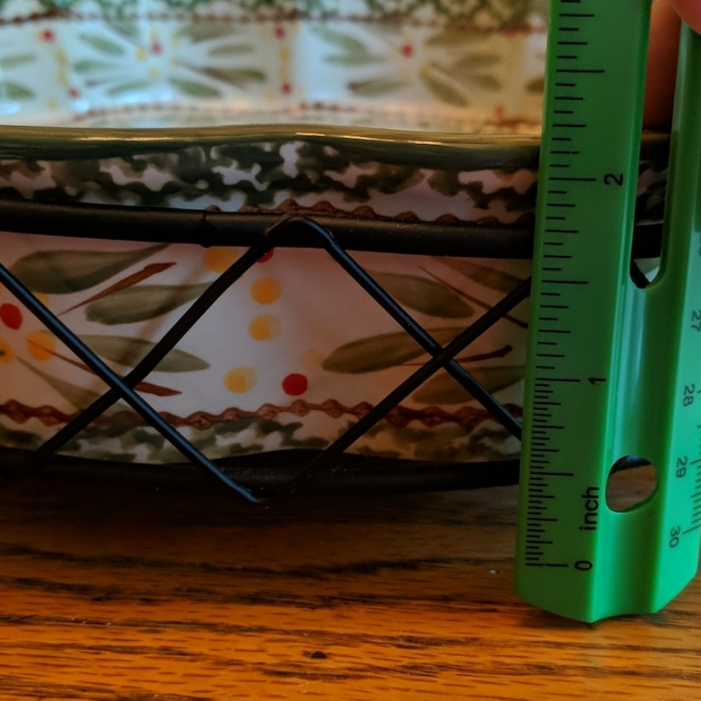 TEMP-TATIONS PRESENTABLE OVENWARE BY TARA\ OLD WOR - Picture 2 of 9